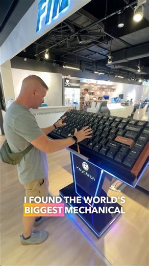 The World’s Biggest Mechanical Keyboard!