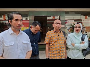 A flight attendant's legal wife and husband visit the airline's office due to alleged adultery.