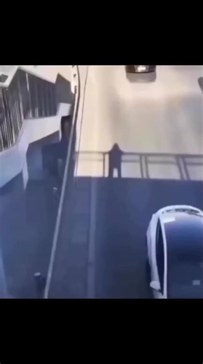 Fun with cars & shadows.. bridge version of #frogger #fun #funny #laugh #game