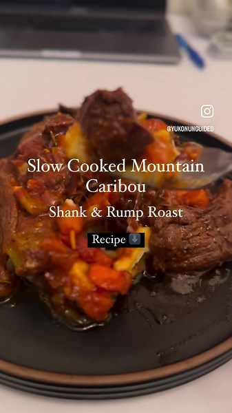 Slow cooker Sunday! This mountain caribou shank & sliced up rump roast hit the spot. It’s amazing how much flavour you can get out of these dishes when you keep the ingredients simple, and cook them low and slow. Caribou meat is 👌 Ingredients 👇 - 1 caribou shank - 1 caribou rump roast (sliced) - 4 carrots - 4 sticks of celery - 1 Spanish onion - 6 garlic cloves - 1 red pepper - 1 jalapeño - 1 cup beef broth - 2 small cans of tomato paste - Stubbs bbq rub (sea salt/garlic/paprika) - rosemary - 
