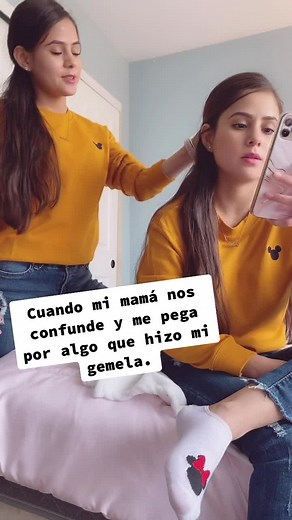 Tú me debes algo y lo sabes @anakhdezd .. #fypシ #tiktok #fyp #foryoupage #fyn #fyi #fya #fyi #fyb #gemelas #twin #mylife