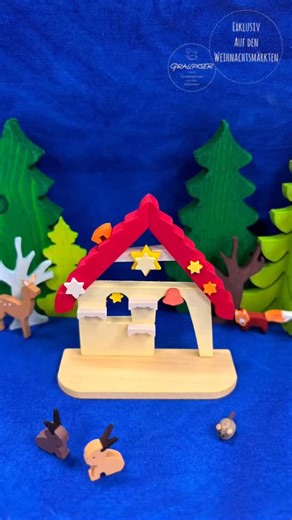 Manufaktur für Kunsthandwerk | Dieses Jahr zieht ein kleiner Buchbinder in sein Wichtelhaus ein. Mit feinen Werkzeugen, alten Büchern und viel Liebe zum Detail erinnert... | Instagram