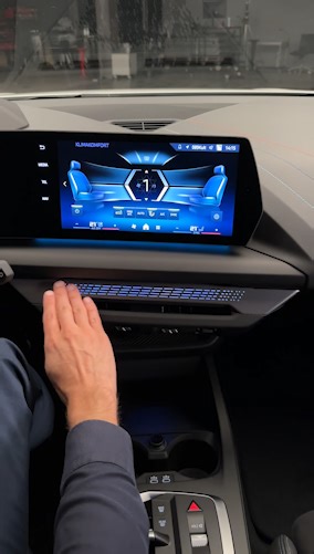 BMW 1-Series: Climate Control Integration with Ambient Lighting