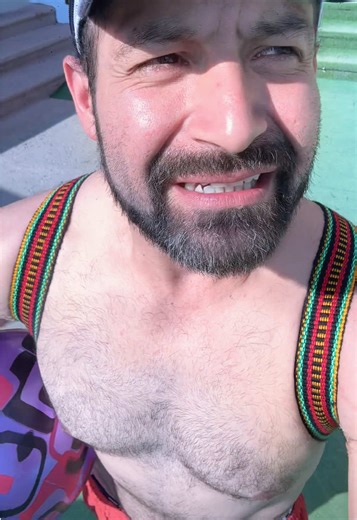 Living my best life, one moment at a time. No stress, no limits—just good vibes, good music, and enjoying every second. Life’s too short not to have fun and be exactly who you are. ✨ #LivingMyBestLife #GoodVibesOnly #EnjoyTheMoment #BeYourself #LifeIsBeautiful