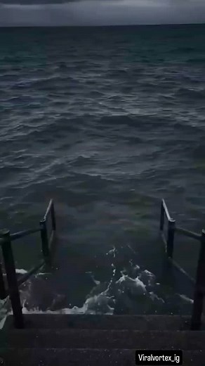 Vortex on Instagram: "The **Kawasaki Ninja** is a renowned series of sport and street motorcycles manufactured by **Kawasaki**. Known for their aggressive styling, powerful engines, and sharp handling, the Ninja bikes are popular among riders of all experience levels. They feature aerodynamic designs, responsive handling, and a comfortable rider posture that blends performance with practical everyday use. The series includes a range of models, from entry-level bikes like the **Ninja 400** to hig