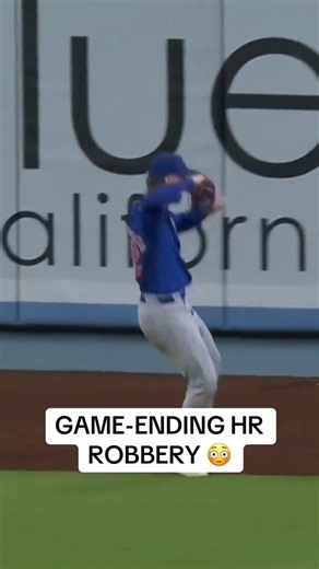 Still not over this catch from PCA last night 🤯 (🎥 @mlb) | CBS Sports