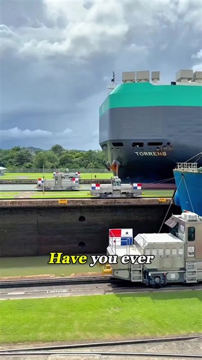 These Small Trains Control Massive Cargo Ships #PanamaCanal #CanalMules #Trains#foryou #fpyツ