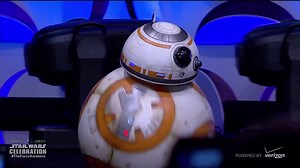 How To Make Your Own Rolling BB-8 From 'Star Wars: The Force Awakens' - SlashFilm