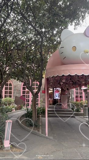 12K views · 228 reactions |  ¡Vive una experiencia mágica en #HelloKittyCafeMx! Accede a nuestro tour guiado por la casa de campo de #HelloKitty, con un consumo en tienda o en restaurante, igual o mayor a 340 MXN por persona.  #HelloKittyMexico | Hello Kitty Café México | Facebook