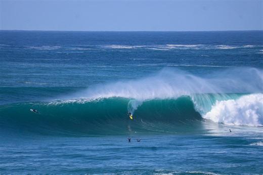 Tom Myers on the wave of his life at the Queenscliff bombie - Tracks Magazine