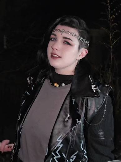 Percy and His Little Legs in Thalia Grace Cosplay