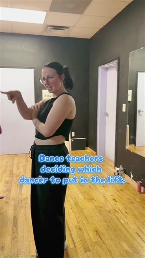 Short dancer problems 😅 #dance #dancestudio #dancetok #dancersoftiktok #dancers @shan