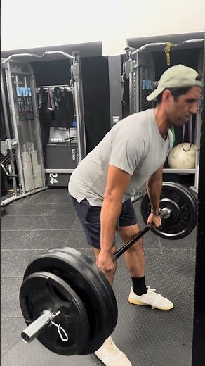 Top Gym Exercises to Strengthen Your Lower Back