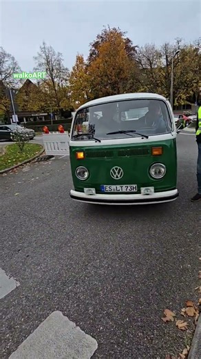 Volkswagen Bulli * VW T2 Bus Oldtimer #shorts