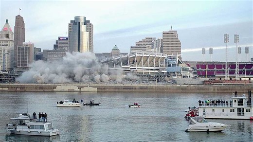 Archives: Riverfront Stadium imploded after 3 decades