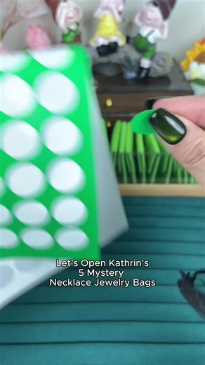 Thank you Kathrin ! Here’s your order! Hope you like them!💚💚💚#crystalshop #crystalwholesaler #crystaltok #crystals #crystaljewelry