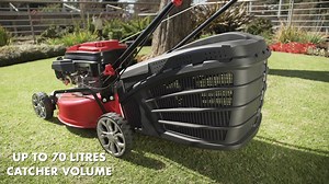 RYOBI’s range of petrol mowers give you the power and freedom to cover larger areas with precision and purpose. Whatever your choice of motor, the 4 individual swing blades with 6 position cutting heights will always get the job done. For more on our garden range, click here: https://ryobi.co.za/product-category/gardening-equipment/ | Ryobi Africa