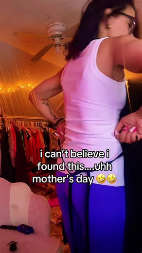 #Inverted funny kitchen cooking aprons for mother’s day here…here i come! it’s perfect AND 😄 funny! #aprons #kitchenapron #funnygifts #smocks