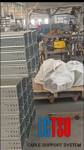 🚀 Large-Span Galvanized Channel Cable Tray With Cover