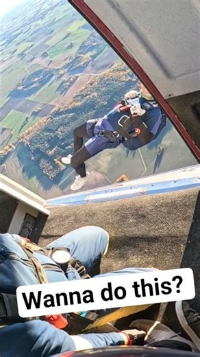 A backflip from airplane 🫣🛩️🪂🔥 #jump #skydiving #trendingshorts