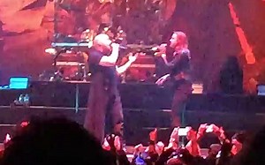 Video: HALESTORM's LZZY HALE Joins DISTURBED For U2 Cover In Nashville