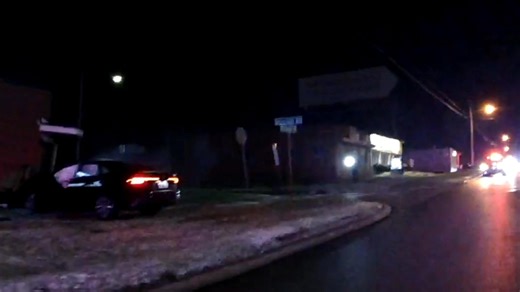 Video: Parma Heights police take suspects into custody after vehicle crashes into building