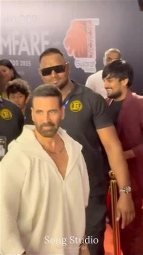 Akshay Kumar at the Filmfare awards #bollywood #awards2025 #akshaykumar #shorts