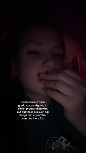 Navigating Graduation Without a Mother: A Personal Journey