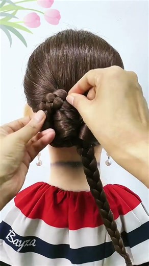 Step-by-Step Hairstyle Tutorials: Master Long Hair Braiding