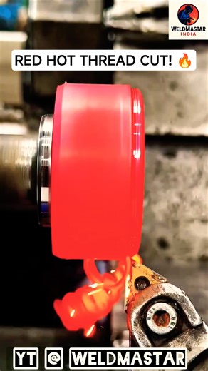 "UnbelievableThread Cutting on Red Hot Metal! 🔥 Precision + Heat #ThreadCutting #Satisfying #shorts