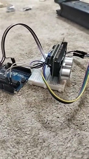 ultrasonic sensor and 1602 LCD screen for distance showing #speedsong