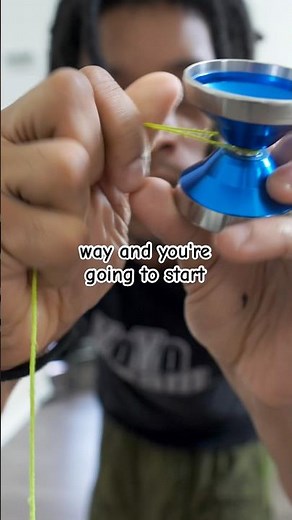 How to change your Yoyo string #yoyoing #yoyotricks #childrenstoy #toy #yoyo ￼
