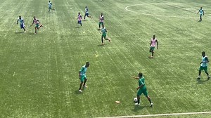 Sharp movement ⚡️🌪 and a pocket pass into that space ⚽️💫 #fyp #enyimba