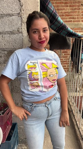 Llovió apenas que me decidí a lavar la ropa 🧺 y me vine a lavar acá a la casa de mi mamá aunque ya no me quiso ayudar 😬😭#lifestyle #limpieza #viral #fyp