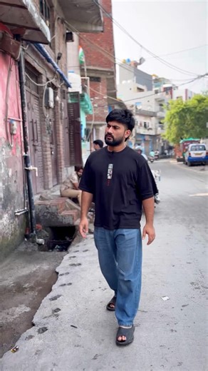 Ikrar Malik | Puncture lgvana hai😅 | Instagram