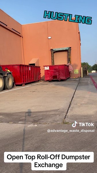 30 yard Open Top Roll-Off dumpster swap out in same spot. Example video of dumpster exchange completed in Dallas. #dallasdumpsterrental #advantagewaste #dallasdumpsterrental #rollofflife #dallasconstruction #dumpsterrental