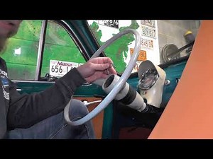 Removing and Refitting the Steering Wheel on a Classic Fiat 500 | FD Ricambi