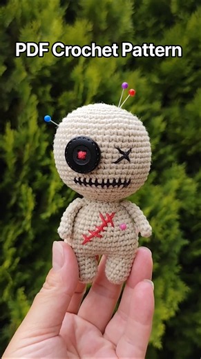 Voodoo doll Crochet Pattern 🖤 #crochetvoodoodoll #amigurumivoodoodoll #crochetpattern
