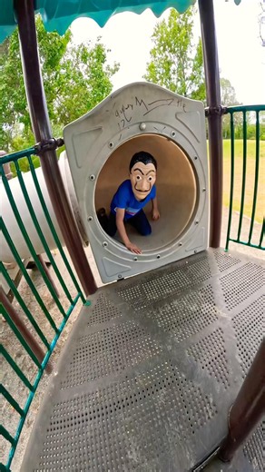 Parkour money heist playground rooftop most viral video😨😱😱???#foryou #funny #viral #parkour #fun