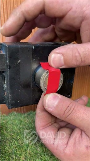 Weird tricks that surprisingly make sense #TrendingNow #DIYTips #Innovation