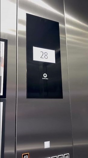 The uk’s tallest MRL Lift? Schindler 5500 #lift #elevator at high rise apartment in Manchester