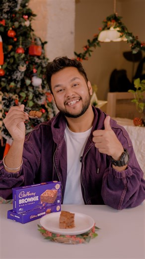 Christmas desserts hit differently in Kolkata winters. Tried the Cadbury Brownie, warmed it for 15 seconds… and that gooey, rich centre was such a comforting moment. Simple, warm and just right for the season ❄️🍫 #Cadbury #CadburyBrownie #ad #ChocochipBrownie | kolkatadelites