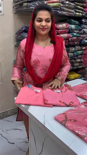 Mohamed Imran on Instagram: "₹890 S to xxl With lining accessories by @looks_by_shalu @look_kool_coimbatore Look kool ladies world 🚏 Kavundampalayam, kalpana theatre opp, Coimbatore 📞 8124292972 89253 12812 (Quick rpl) sharrahtopsladyfashionblogger"