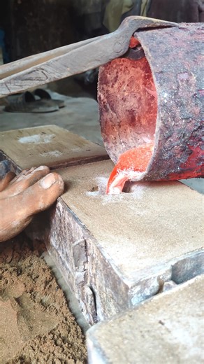 Metal Casting Ep #480 | Fiery Aluminum Flow Lights The Sand #fierypour