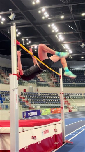 Mastering the Short Approach Technique in High Jump