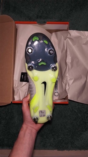 Nike Phantom Luna 2 Elite SG-PRO Player Edition Mad Voltage - Silber/Schwarz/Neon