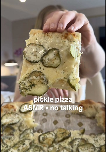 Discovering Pickle Pizza: A Unique ASMR Mukbang Experience
