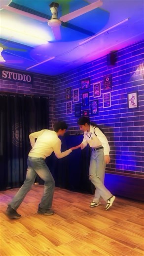 𝗗𝗥𝗘𝗔𝗠 𝗛𝗔𝗖𝗞𝗘𝗥'𝗭 𝗗𝗔𝗡𝗖𝗘 𝗦𝗧𝗨𝗗𝗜𝗢 on Instagram: "Dhokha Dhadi ❤️ #dhacker🥷✌ #reels #dance #instagram"