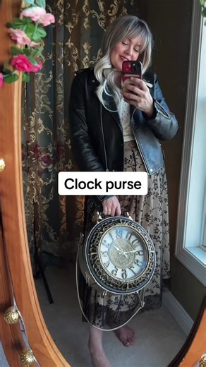 FREE SHIPPING on this clock purse! #purse #purses #handbags #handbag #pursecollection