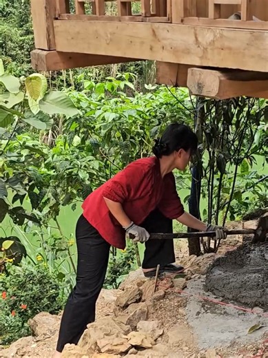 Constructing a Bamboo Frame for Your Backyard Pond